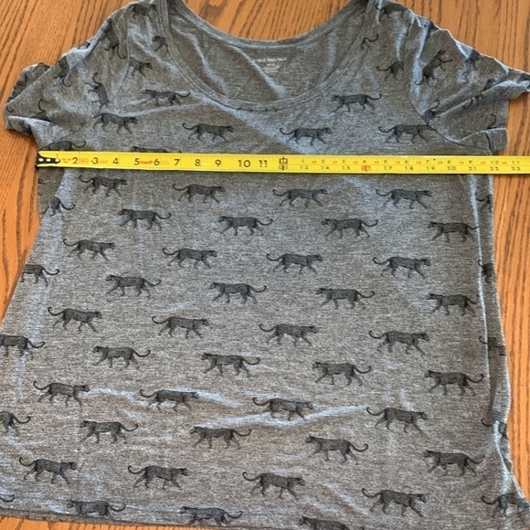 Lane Bryant 18/20 leopard print T-Shirt long line short sleeve heather grey - Picture 11 of 12